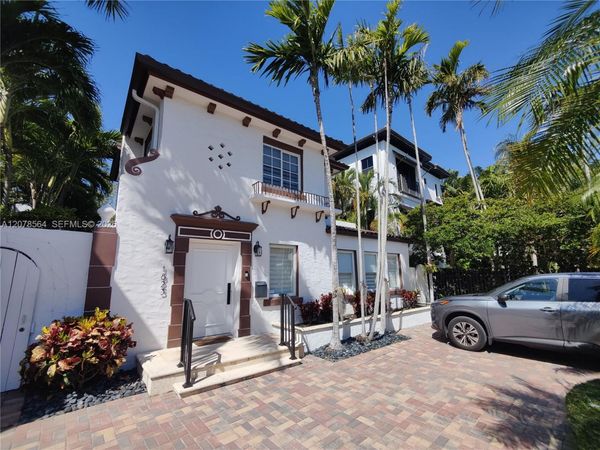 1823 S Bayshore Ln , Miami, FL 33133