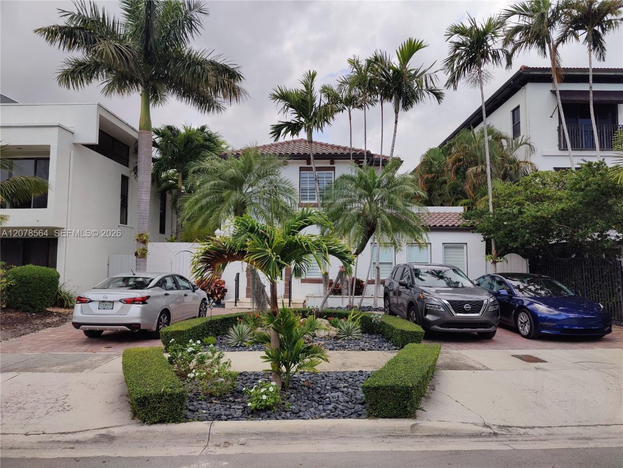 1823 S Bayshore Ln , Miami, FL 33133 Photo
