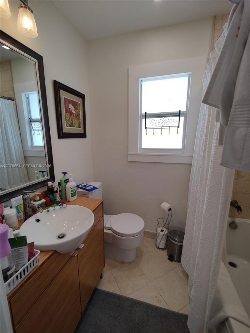 1823 S Bayshore Ln , Miami, FL 33133 Photo