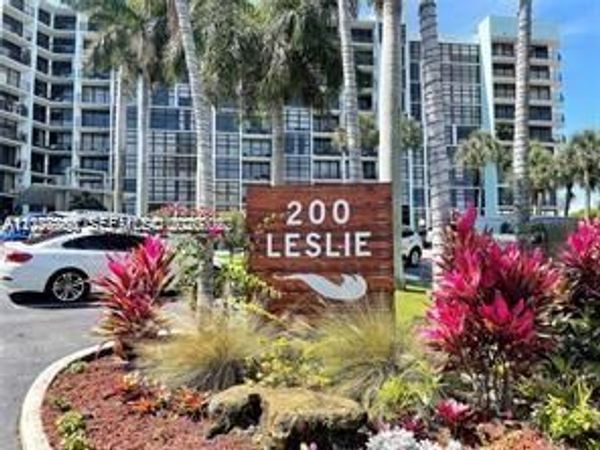 200 Leslie Dr, Unit 1023, Hallandale Beach, FL 33009