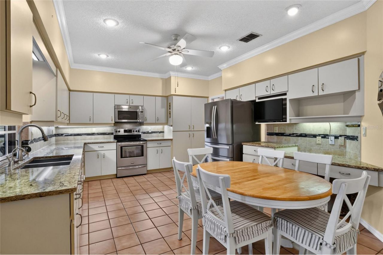 1221 E Edgewood Dr Drive , Lakeland, FL 33803 Photo