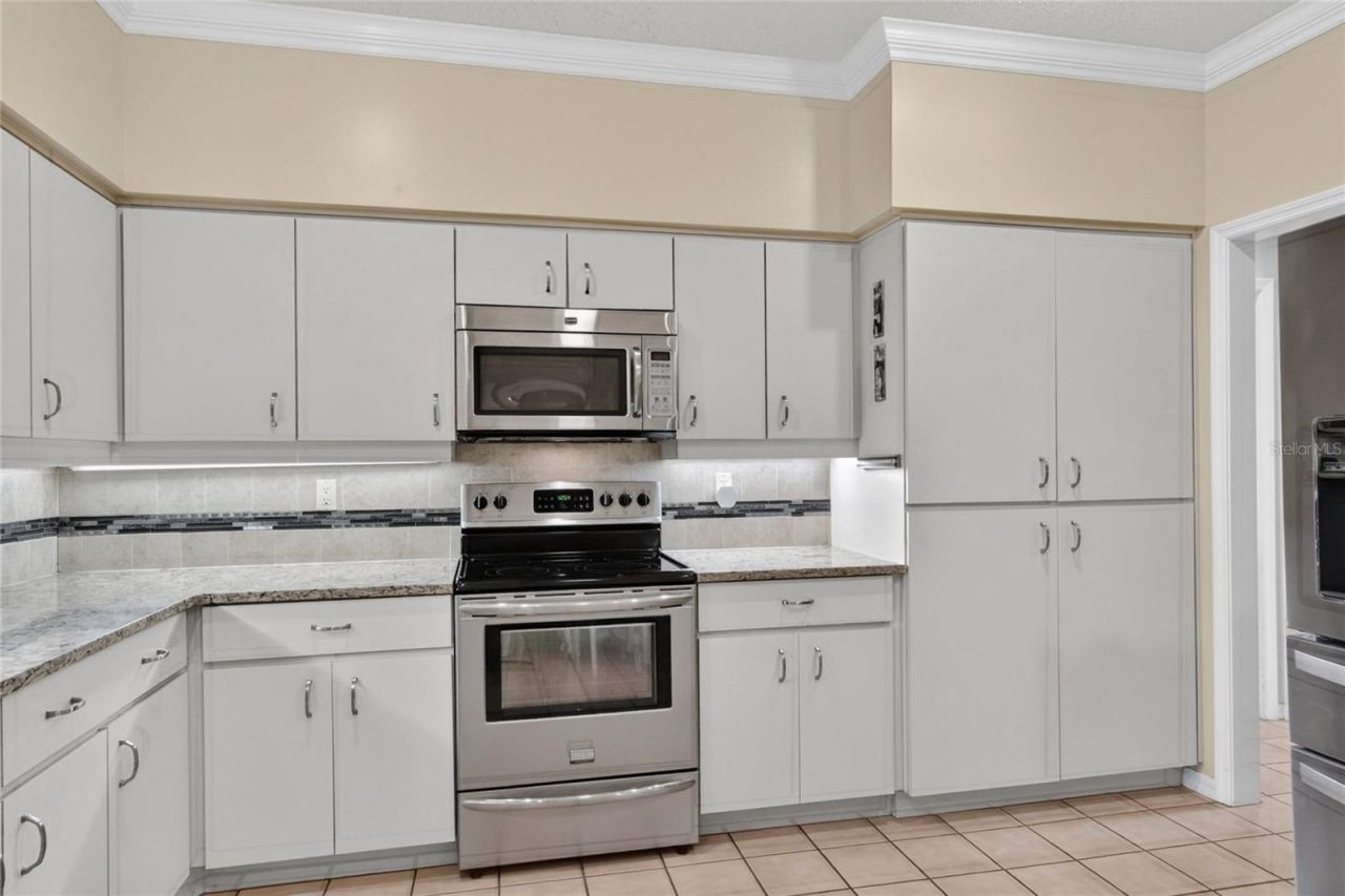 1221 E Edgewood Dr Drive , Lakeland, FL 33803 Photo