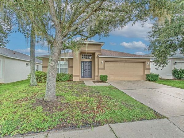 3945 HAMPTON HILLS DRIVE, LAKELAND, FL 33810