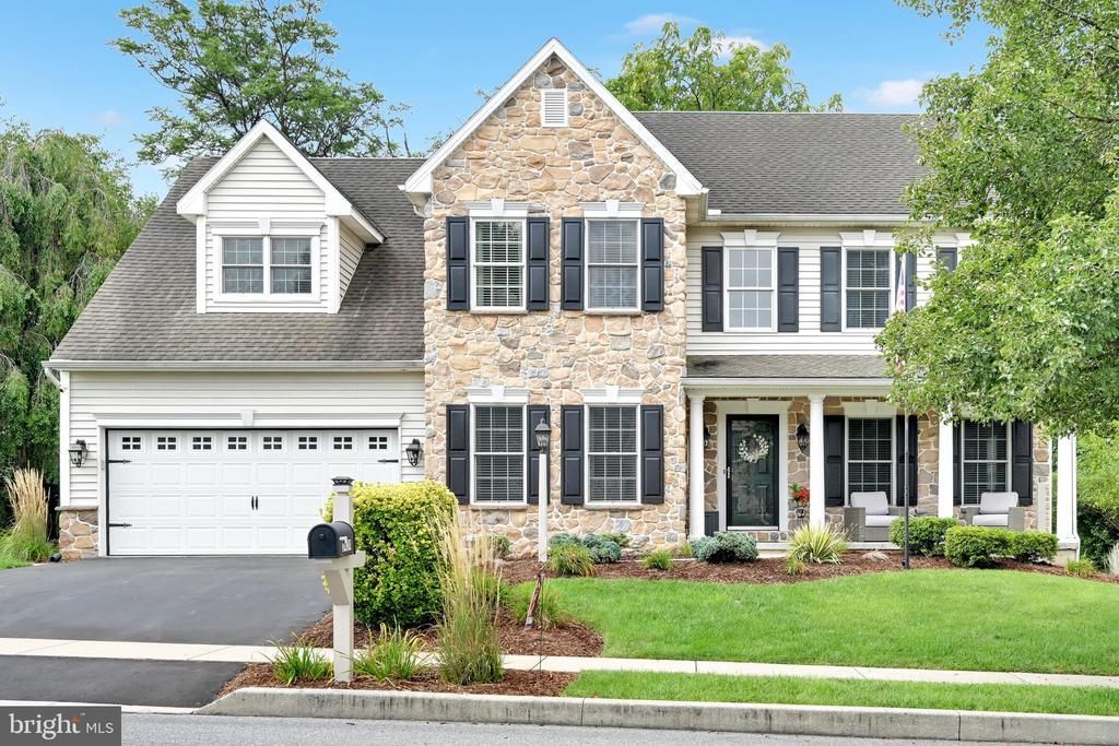 2424 RALEIGH ROAD, HUMMELSTOWN, PA 17036