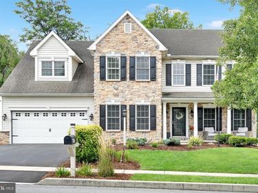 2424 RALEIGH ROAD, HUMMELSTOWN, PA 17036
