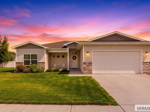 431 S Idaho Avenue, SUGAR CITY, ID 83448