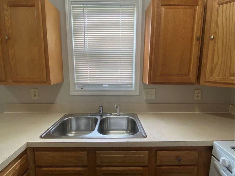 2918 Tampa Avenue, Cleveland, OH 44109 Photo 12