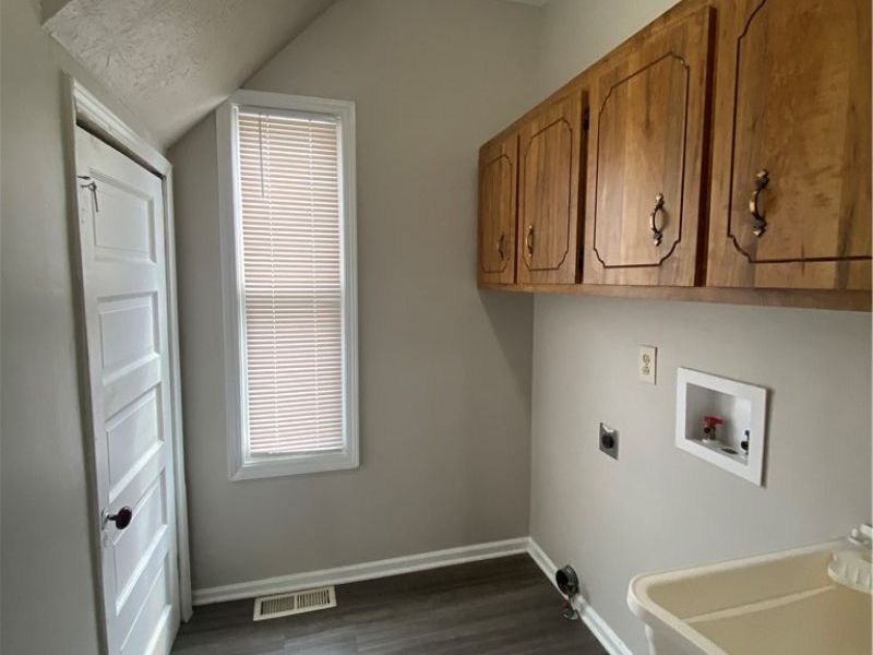 2918 Tampa Avenue, Cleveland, OH 44109 Photo 17