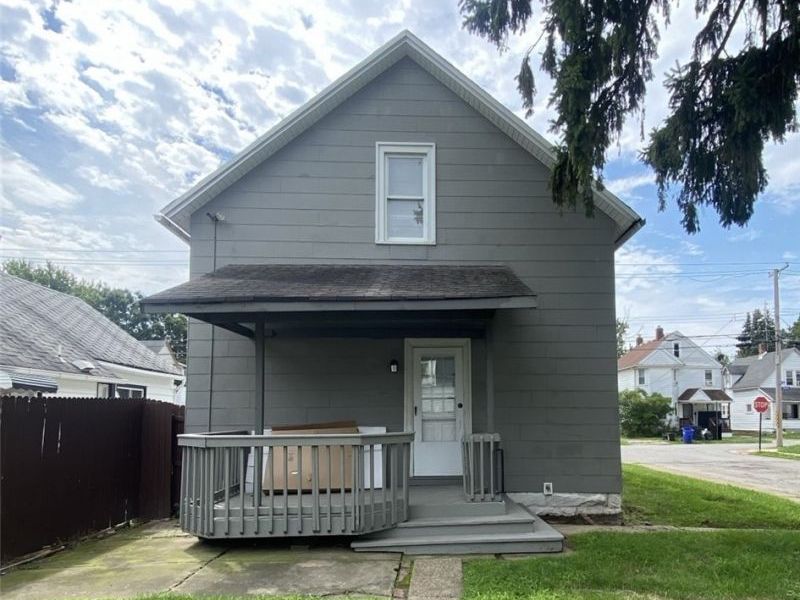 2918 Tampa Avenue, Cleveland, OH 44109 Photo 2