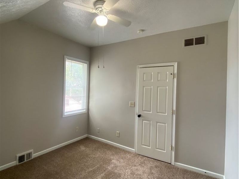 2918 Tampa Avenue, Cleveland, OH 44109 Photo 21