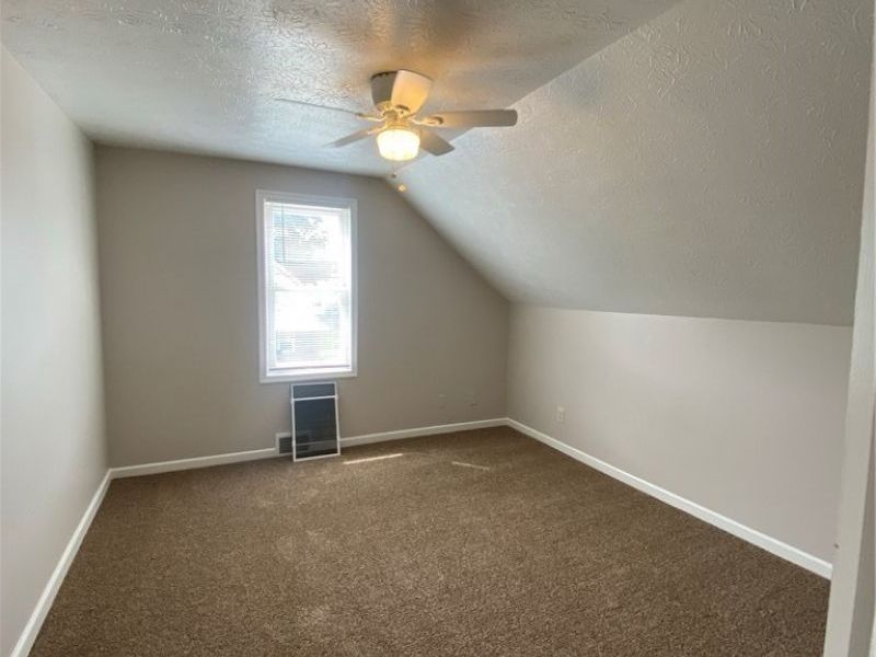 2918 Tampa Avenue, Cleveland, OH 44109 Photo 22