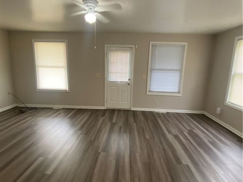2918 Tampa Avenue, Cleveland, OH 44109 Photo 6
