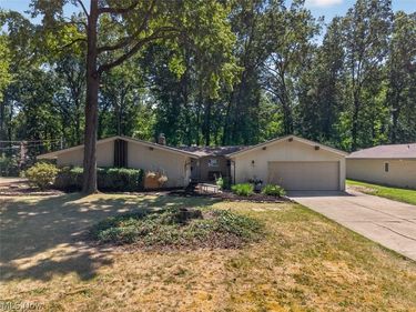 287 Moreland Drive, Canfield, OH 44406