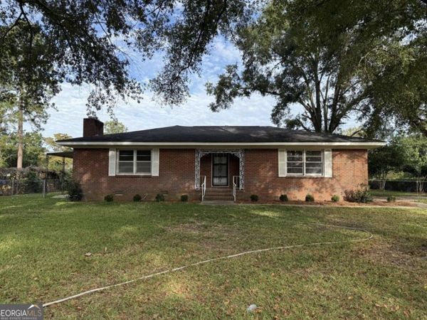 412 Roberson Street, Dublin, GA 31021