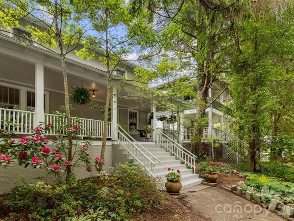 57 Conestee Street, Asheville, NC 28801