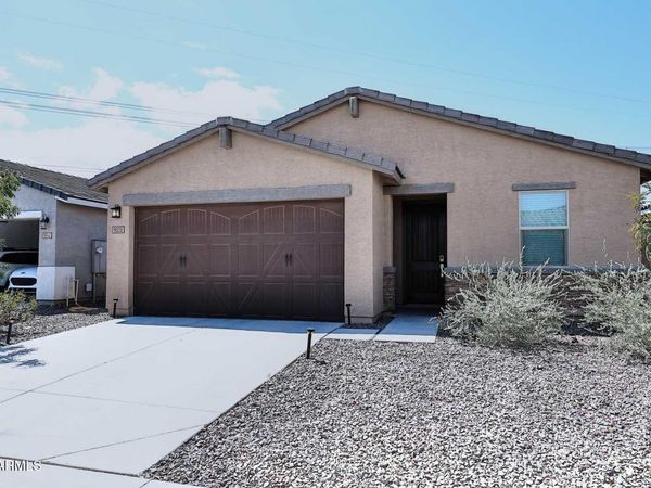 9038 S 69TH Drive, Laveen, AZ 85339