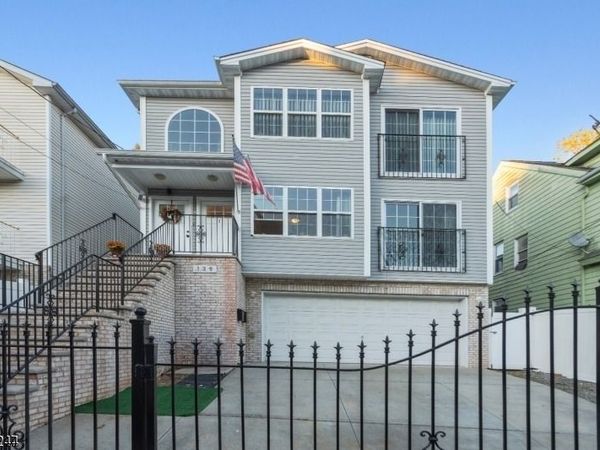 139 Mapes Ave, Newark, NJ 07112