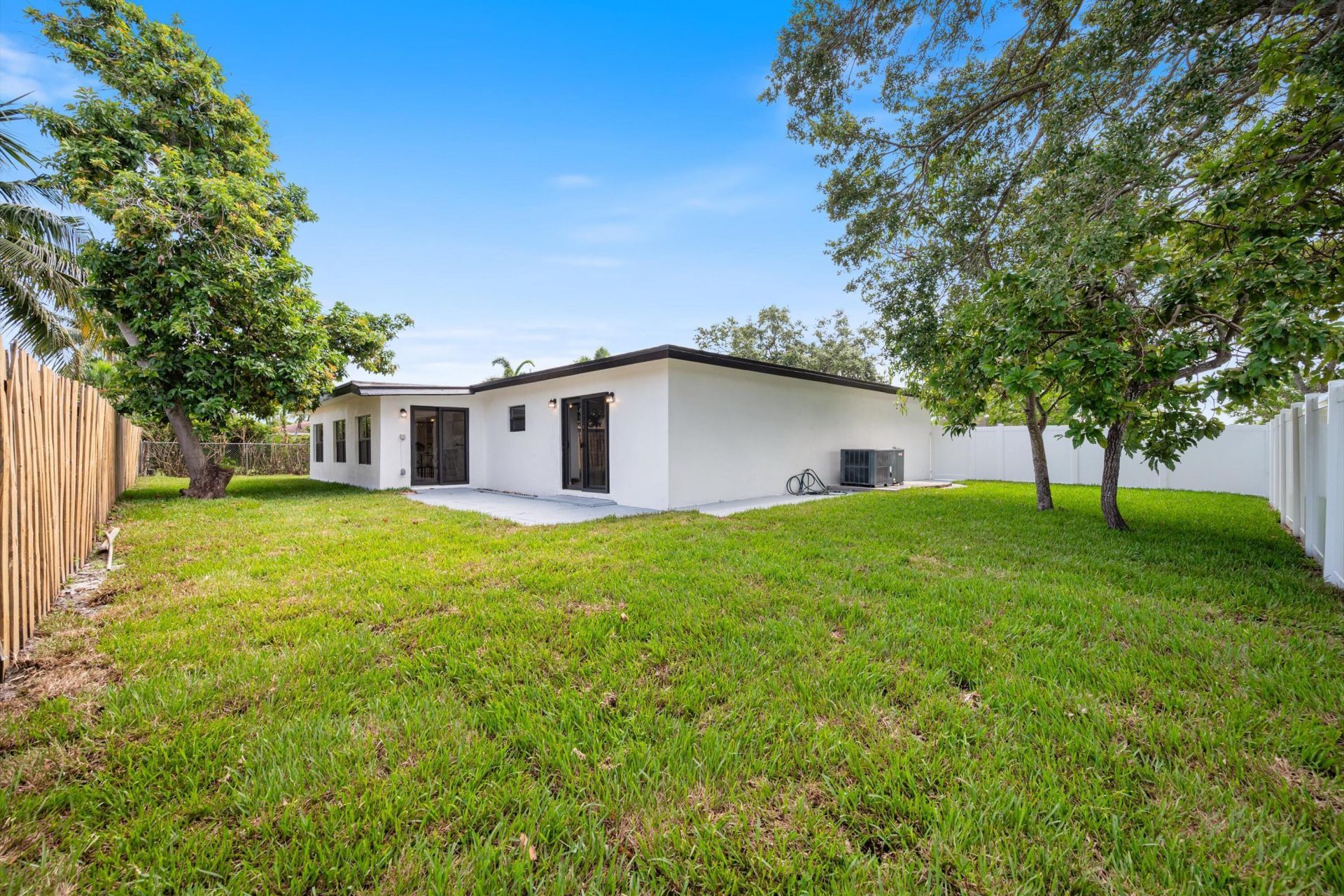 8201 NW 67th Avenue, Tamarac, FL 33321 Photo