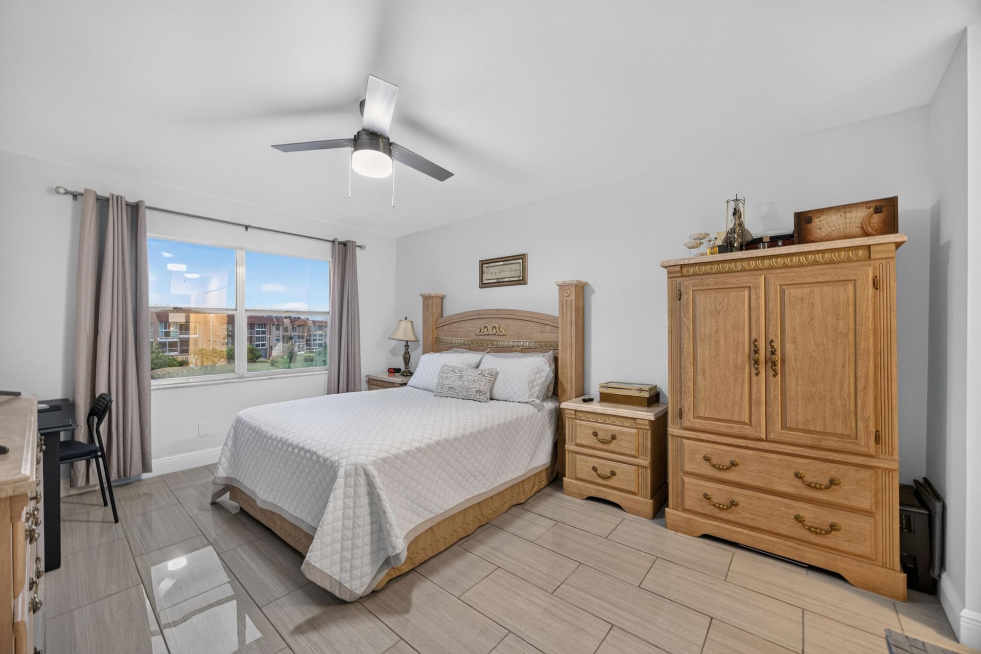 9881 Sunrise Lakes Boulevard, Unit 308, Sunrise, FL 33322 Photo