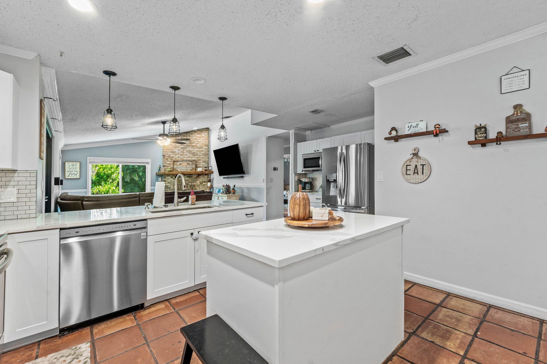 18429 Sycamore Drive W, Loxahatchee, FL 33470 Photo