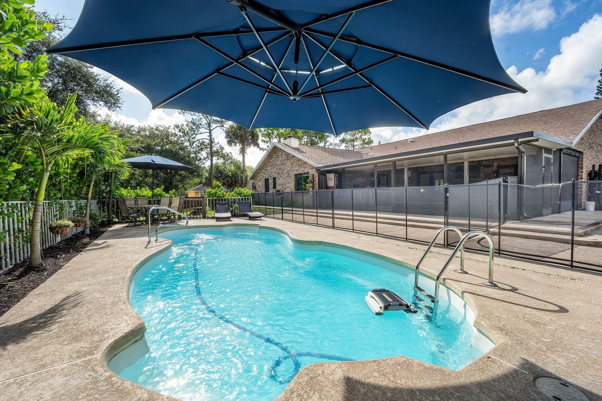 18429 Sycamore Drive W, Loxahatchee, FL 33470 Photo