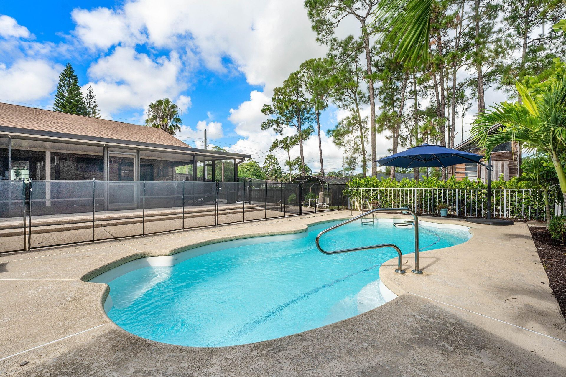 18429 Sycamore Drive W, Loxahatchee, FL 33470 Photo