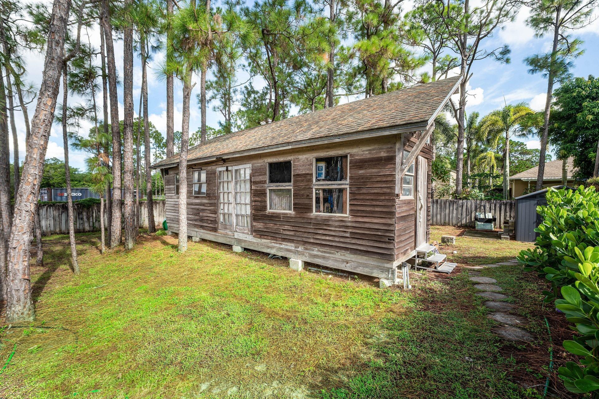 18429 Sycamore Drive W, Loxahatchee, FL 33470 Photo