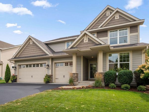 3460 Ridgestone Way, Woodbury, MN 55129