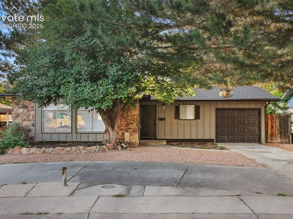 1818 Maplewood Drive, Pueblo, CO 81005