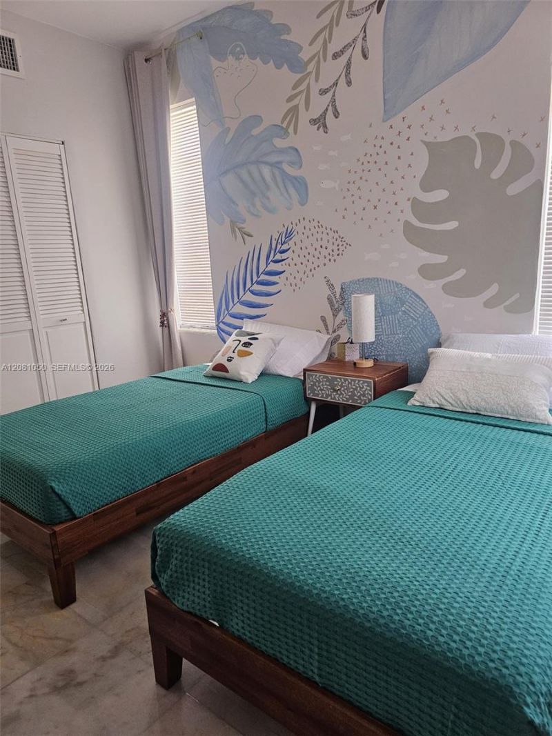 801 8th St, Unit 201, Miami Beach, FL 33139 Photo