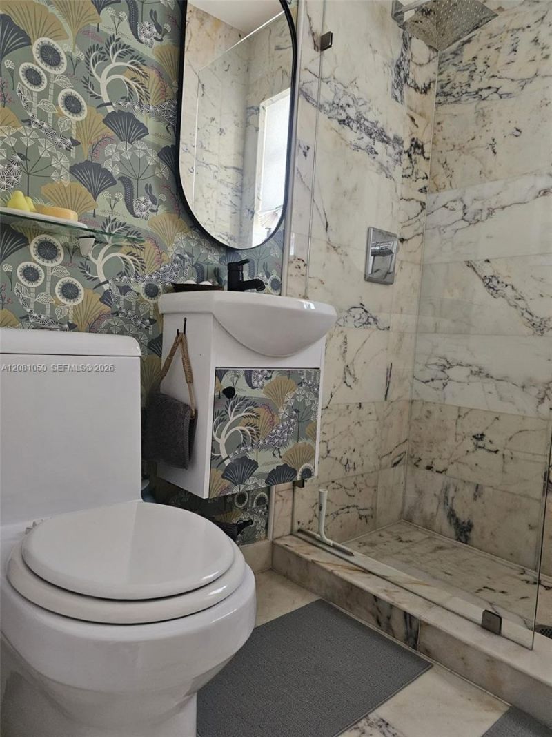 801 8th St, Unit 201, Miami Beach, FL 33139 Photo