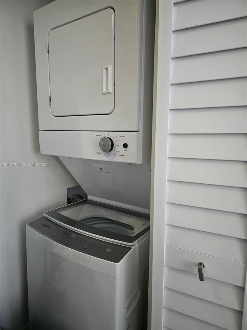 801 8th St, Unit 201, Miami Beach, FL 33139 Photo