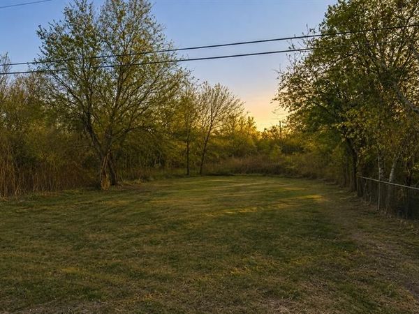 301 E 20th Street , Unit A, Bellmead, TX 76705
