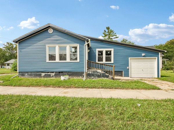 255 N Hunter Avenue , Kankakee, IL 60901