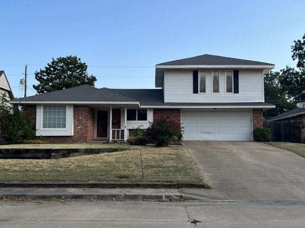 5808 Harvard Drive , Bartlesville, OK 74006