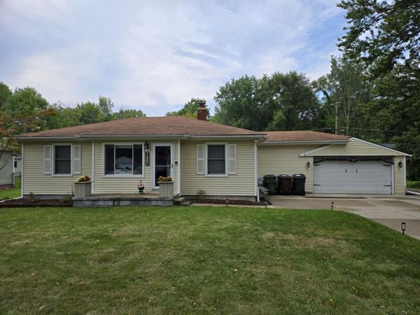 7685 Metz Drive, Shelby Twp, MI 48316