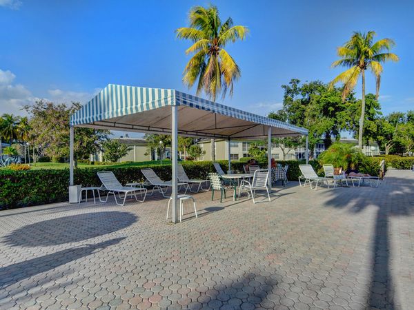 631 37TH Street, Unit 631, West Palm Beach, FL 33407