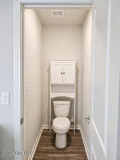 392 Aldergate Drive Photo 17