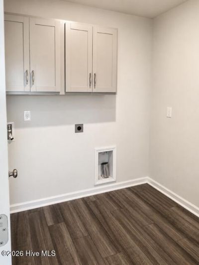392 Aldergate Drive Photo 6