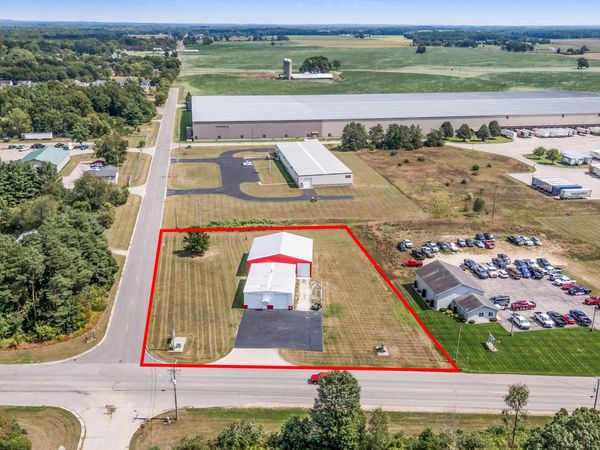 707 Ensley Street, Howard City, MI 49329