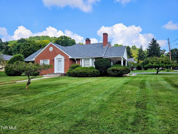 14 Lively Street, Lebanon, VA 24266