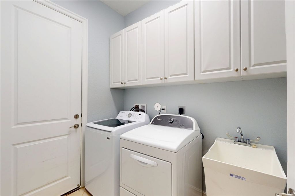 5537 57th Way, Vero Beach, FL 32967 Photo