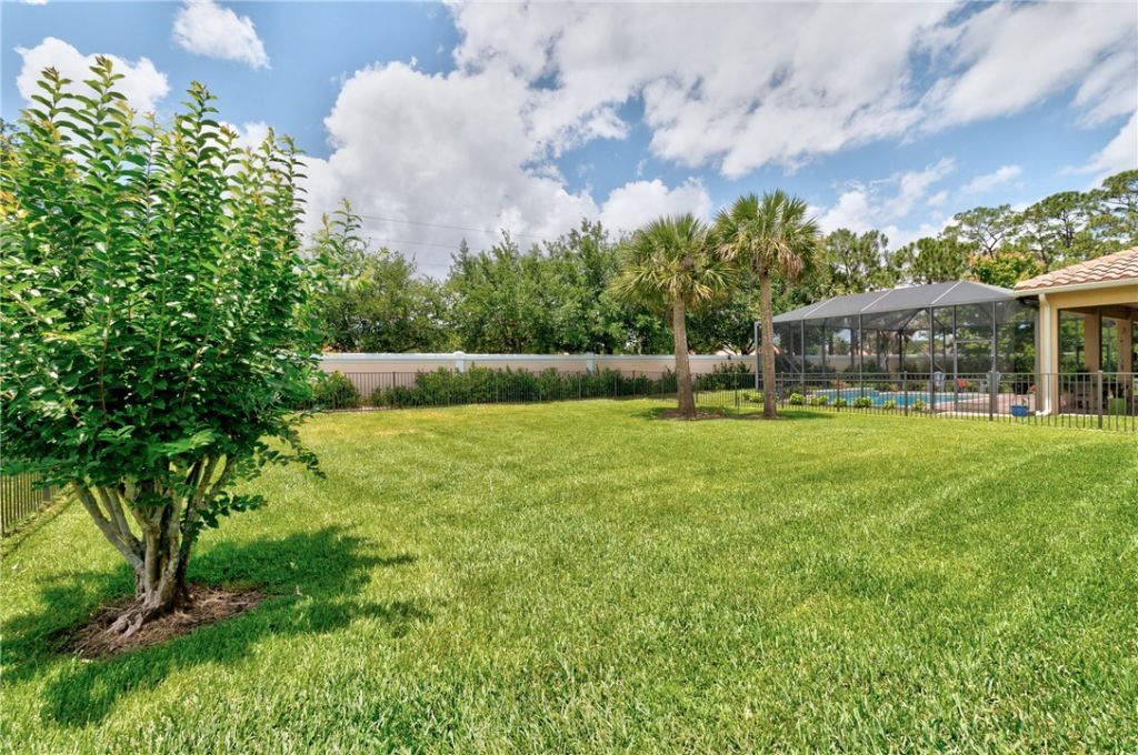5537 57th Way, Vero Beach, FL 32967 Photo