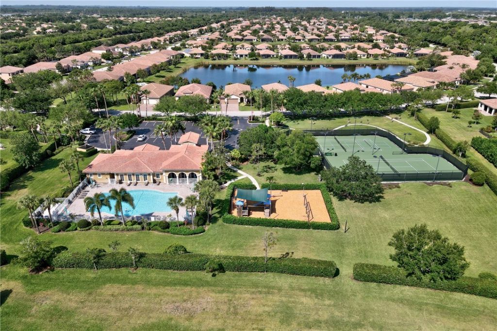 5537 57th Way, Vero Beach, FL 32967 Photo