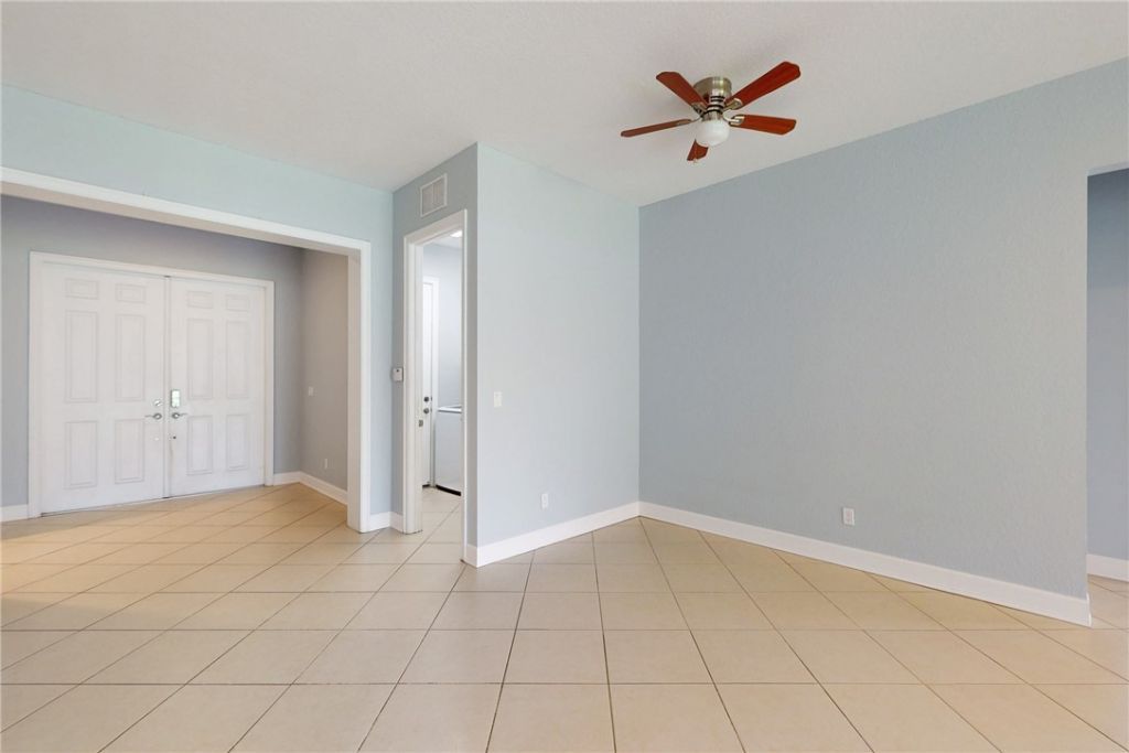 5537 57th Way, Vero Beach, FL 32967 Photo