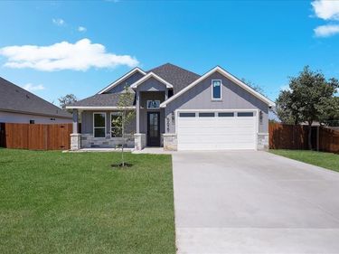 5629 Oak Grove Road N, Fort Worth, TX 76134