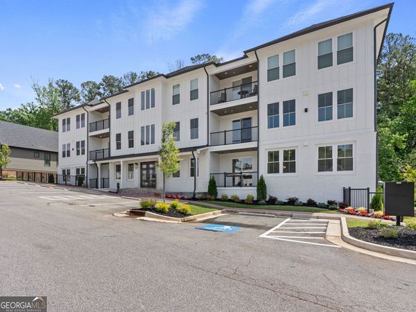 1050 Blair Lane, Unit 102, Peachtree City, GA 30269