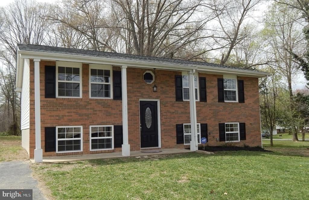 10155 TUCKER LANE , WHITE PLAINS, MD 20695