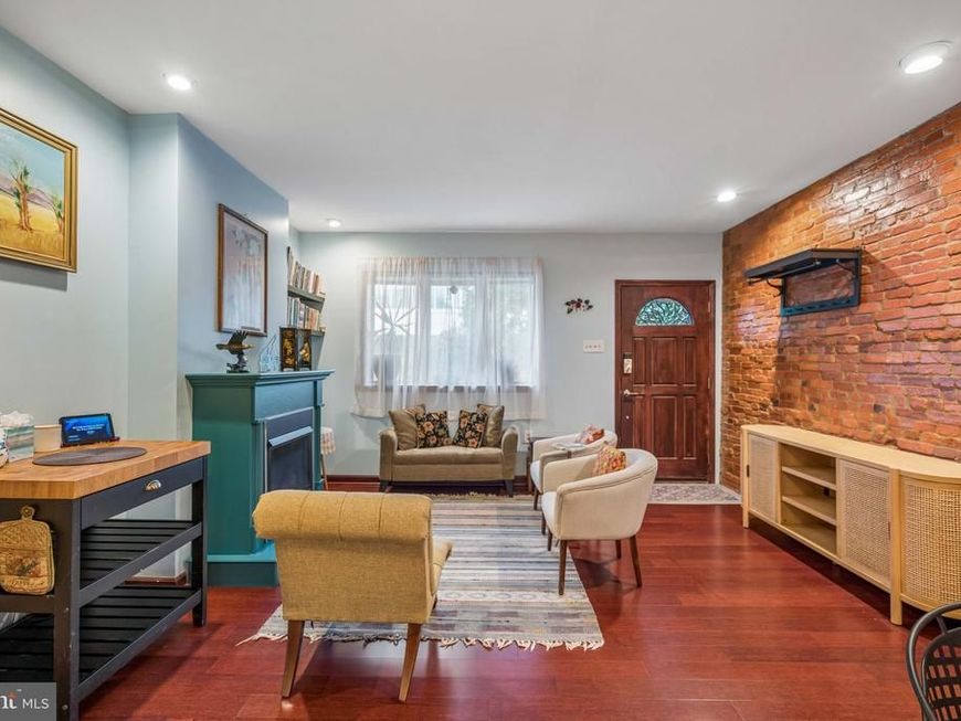 1161 S Juniper Street, Philadelphia, PA 19147 Main Photo