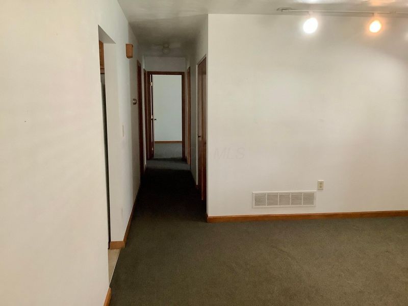 104 Highland, Circleville, OH 43113 Photo 5